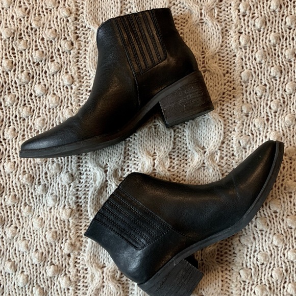 Madewell Joni Boot - Picture 3 of 6